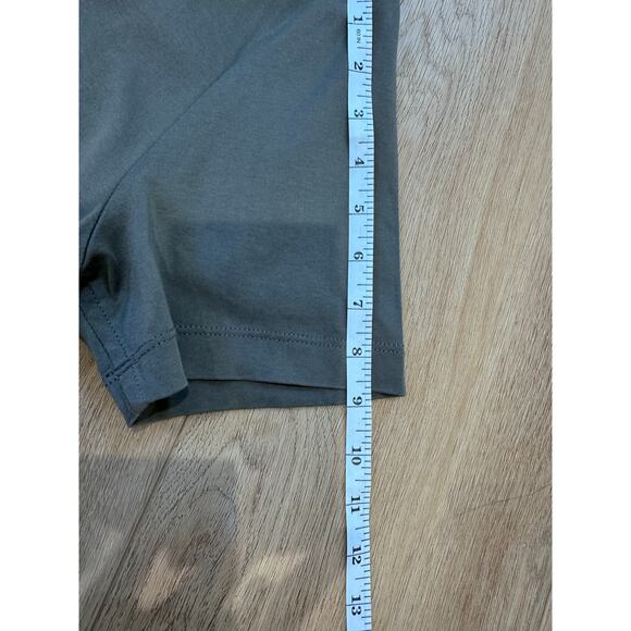 Banana Republic Men’s Luxe Touch Performance Tee – Light Brown – Size Medium - Picture 6 of 8